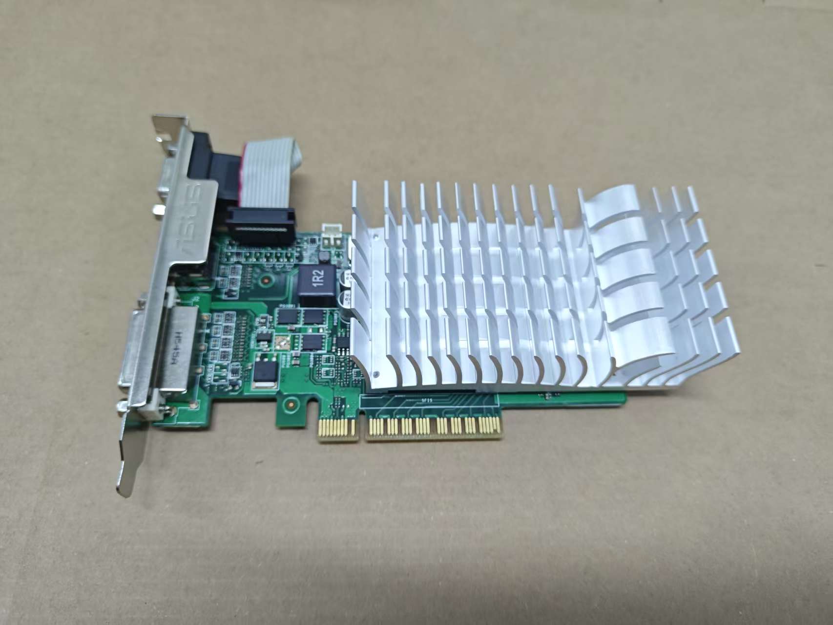 ASUS GT720 2GD3 V2 DP CARD gra - Pc Gaming Asus recension och pris